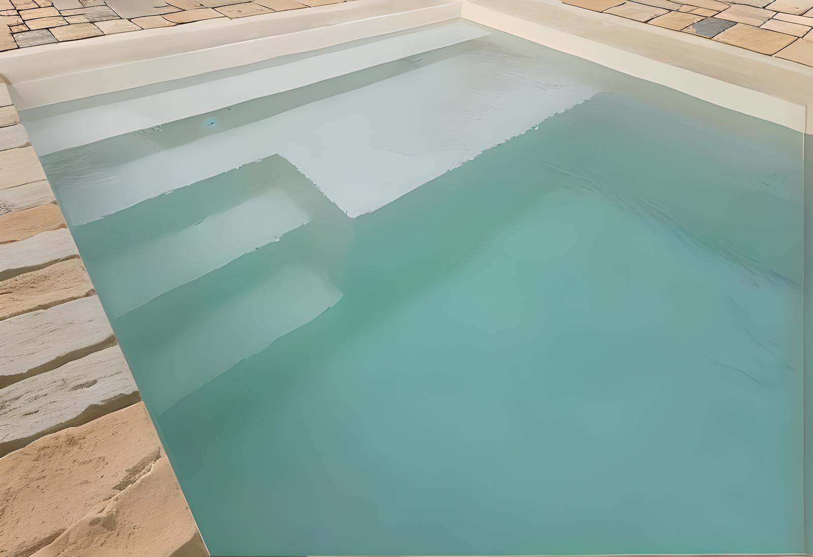 piscine coque 5 x 2.8 m Marseille