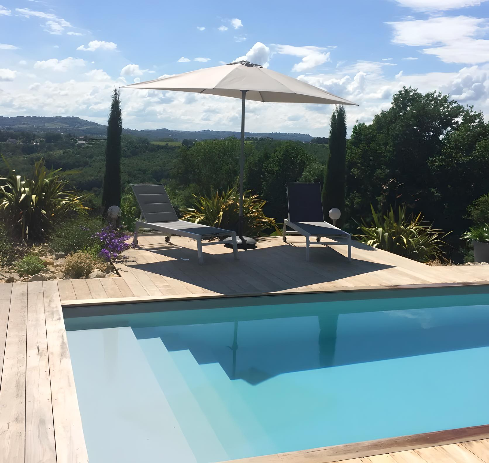 piscine coque polyester 7x3 Marseille