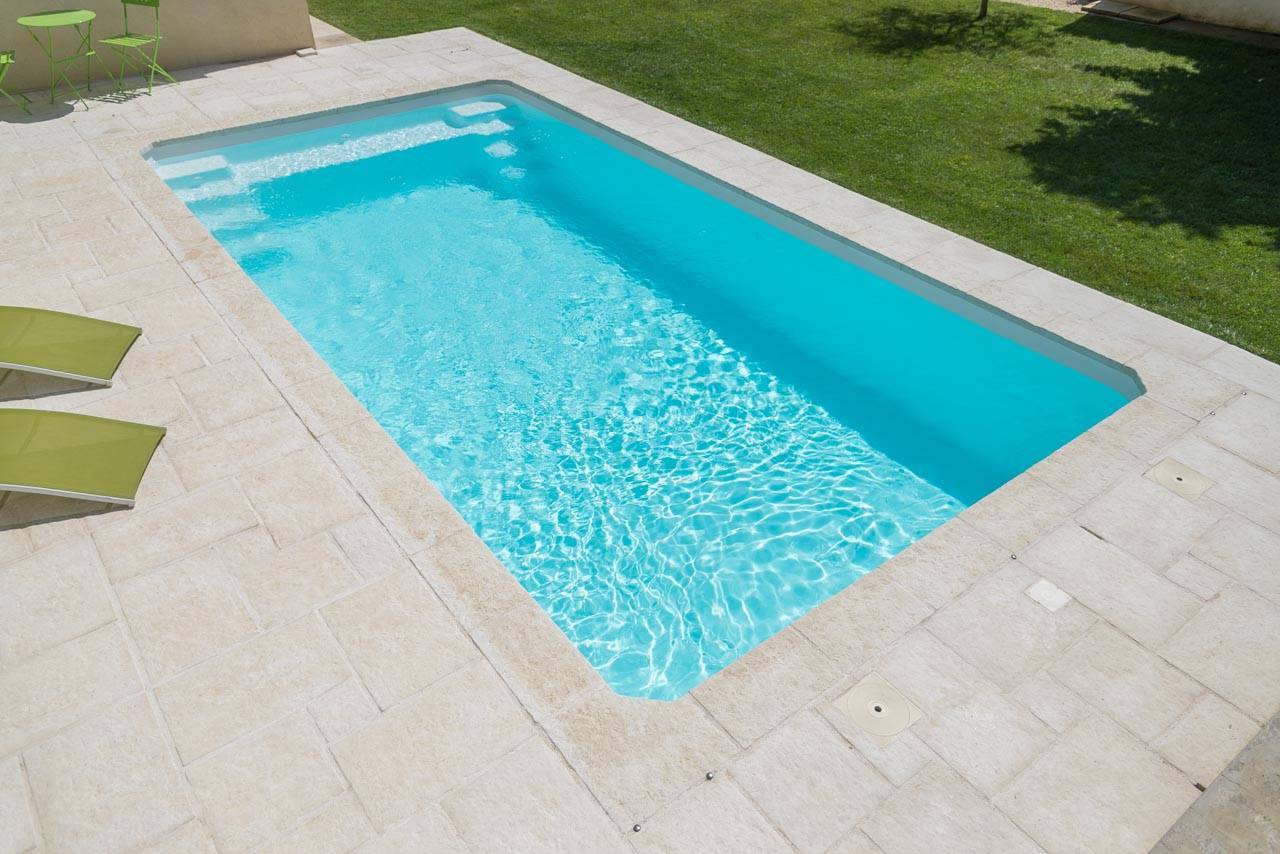  Piscine coque pas cher, Açore - France Piscines Composites - FERRE PISCINES à Allauch