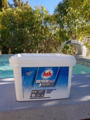 oxygène actif multifonction hth oxygen 3 en 1 galets 200 g. - 3,2 kg