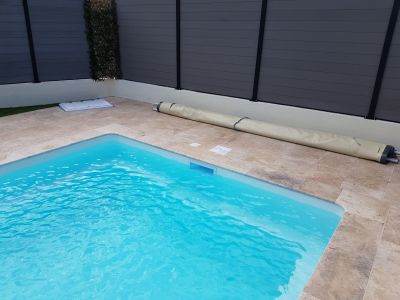 Mur filtrant Ferré Piscines coque polyester rectangulaire  