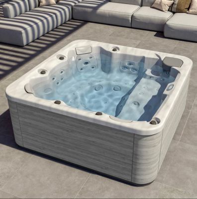 Spa SELECT E  By Astralpool près d'aubagne 