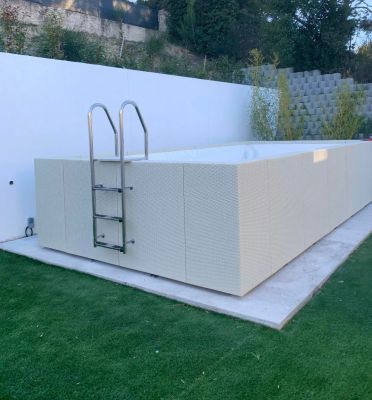 Piscine hors sol design blanche - DOLCE VITA - LAGHETTO 