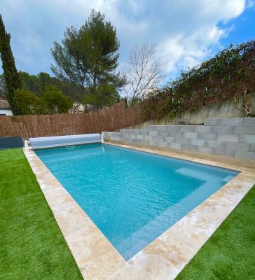 Coque piscine design et original pas chère marseille chez ferre piscines 