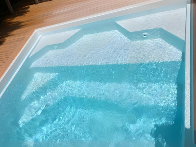 piscine coque polyester 7x2.8 Marseille