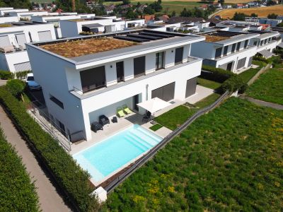 Piscine design coque pas chère sur Allauch 13