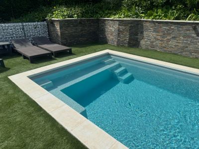 FERRE PISCINES ALLAUCH coque polyester 
