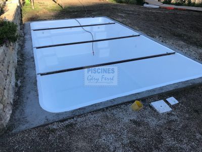 pose coque polyester Ferré Piscines 13