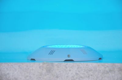 Seamaid - PROJECTEUR PLAT A LED - pour piscine PAR56 pas chère chez ferre piscines Marseille 