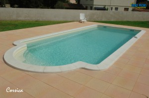 Piscine coque polyester CORSICA France Piscines Composites