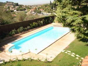 Piscine béton Allauch avec PVC armé 150/100° Ferre Piscines