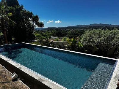 installation piscine PVC armé