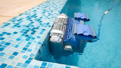 robot piscine dolphin pas chère chez ferre piscines Bandol 