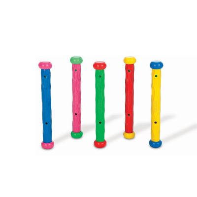 Jeux batons multicolores pour lancer dans piscine- Ferré Piscines 13