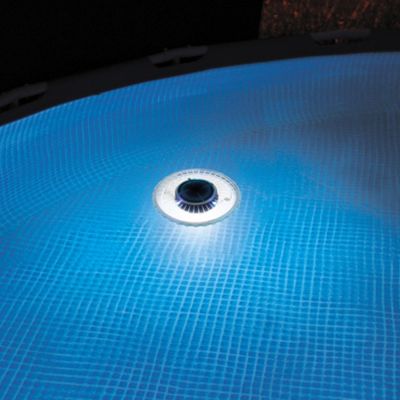 Lampe flottante à LED INTEX chez Ferré Piscines Allauch
