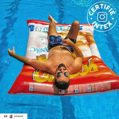 Grand matelas gonflable original et  tendance- Ferré Pisicnes