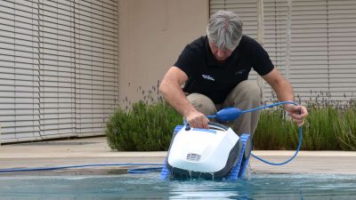 magasin de vente de robot electrique pas chère Marseille chez FERRE PISCINES 