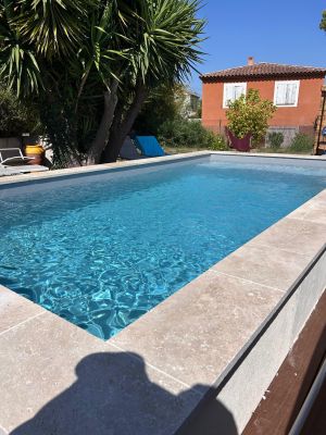 installation piscine PVC armé