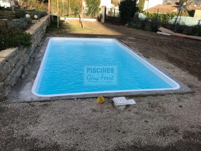 pose coque polyester Ferré Piscines 13